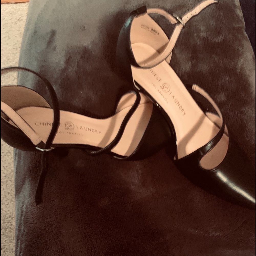 Chinese Laundry heels. NWOT